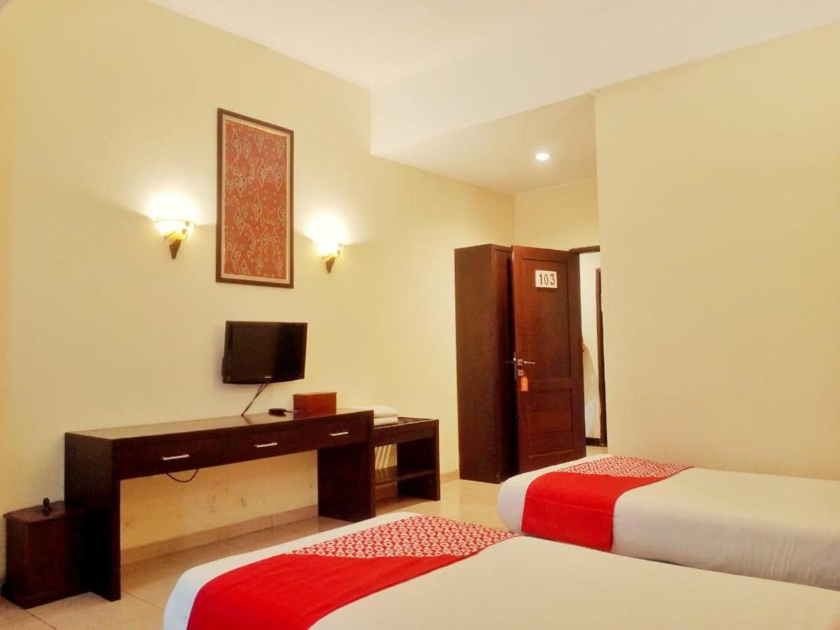 Oyo 90102 Edotel Hotel By Dbest Hospitality Μπαντούνγκ Εξωτερικό φωτογραφία