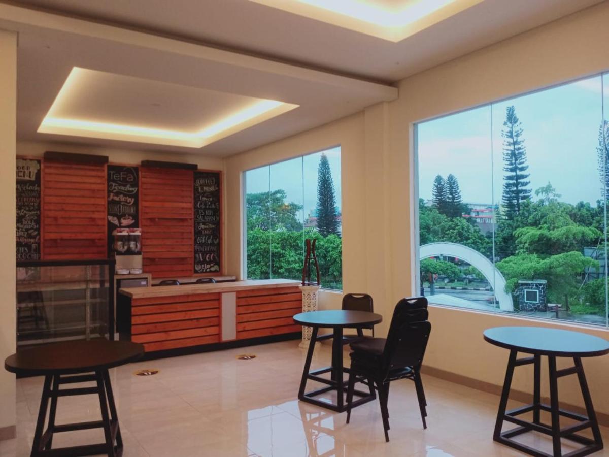Oyo 90102 Edotel Hotel By Dbest Hospitality Μπαντούνγκ Εξωτερικό φωτογραφία