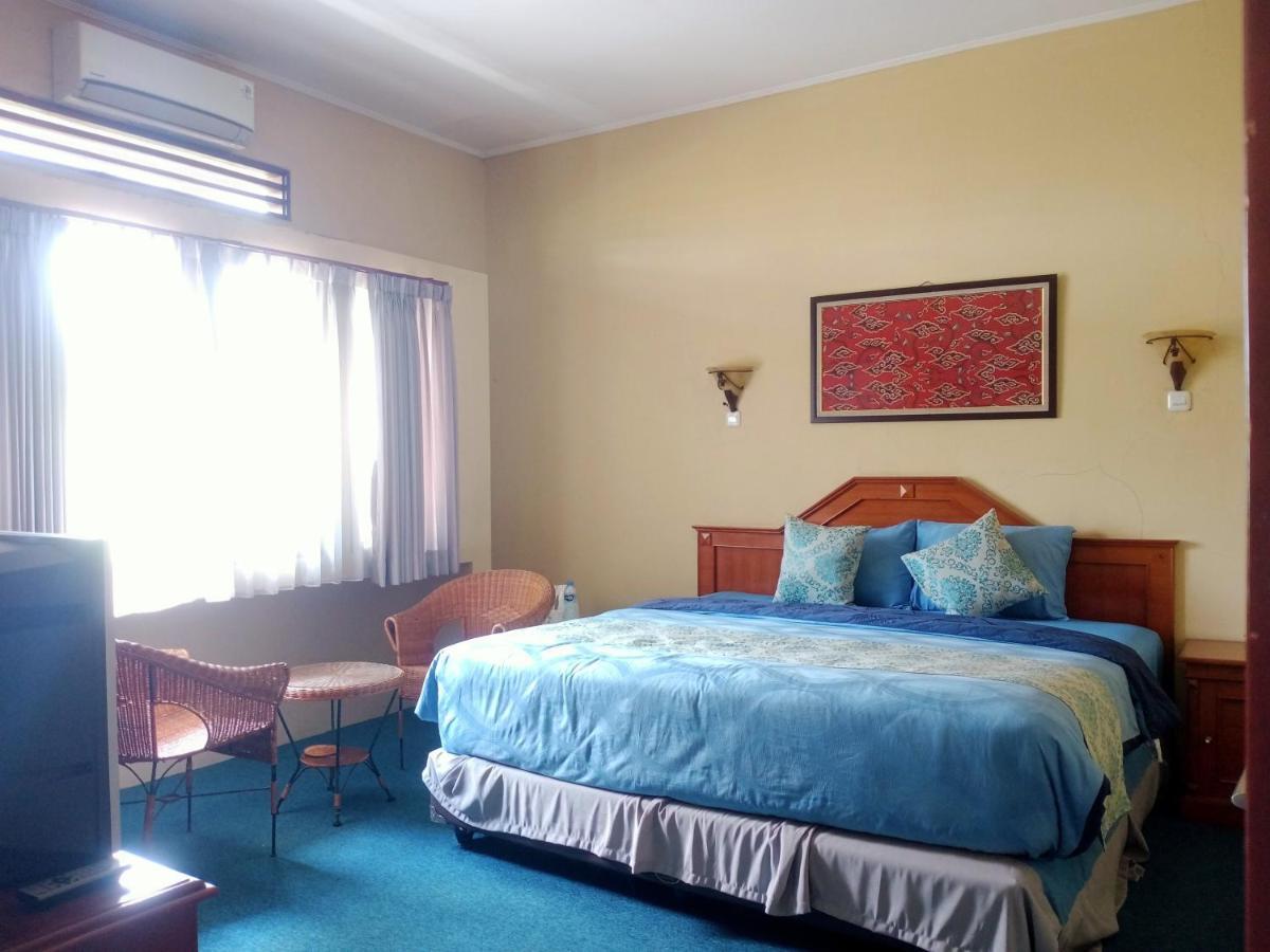Oyo 90102 Edotel Hotel By Dbest Hospitality Μπαντούνγκ Εξωτερικό φωτογραφία